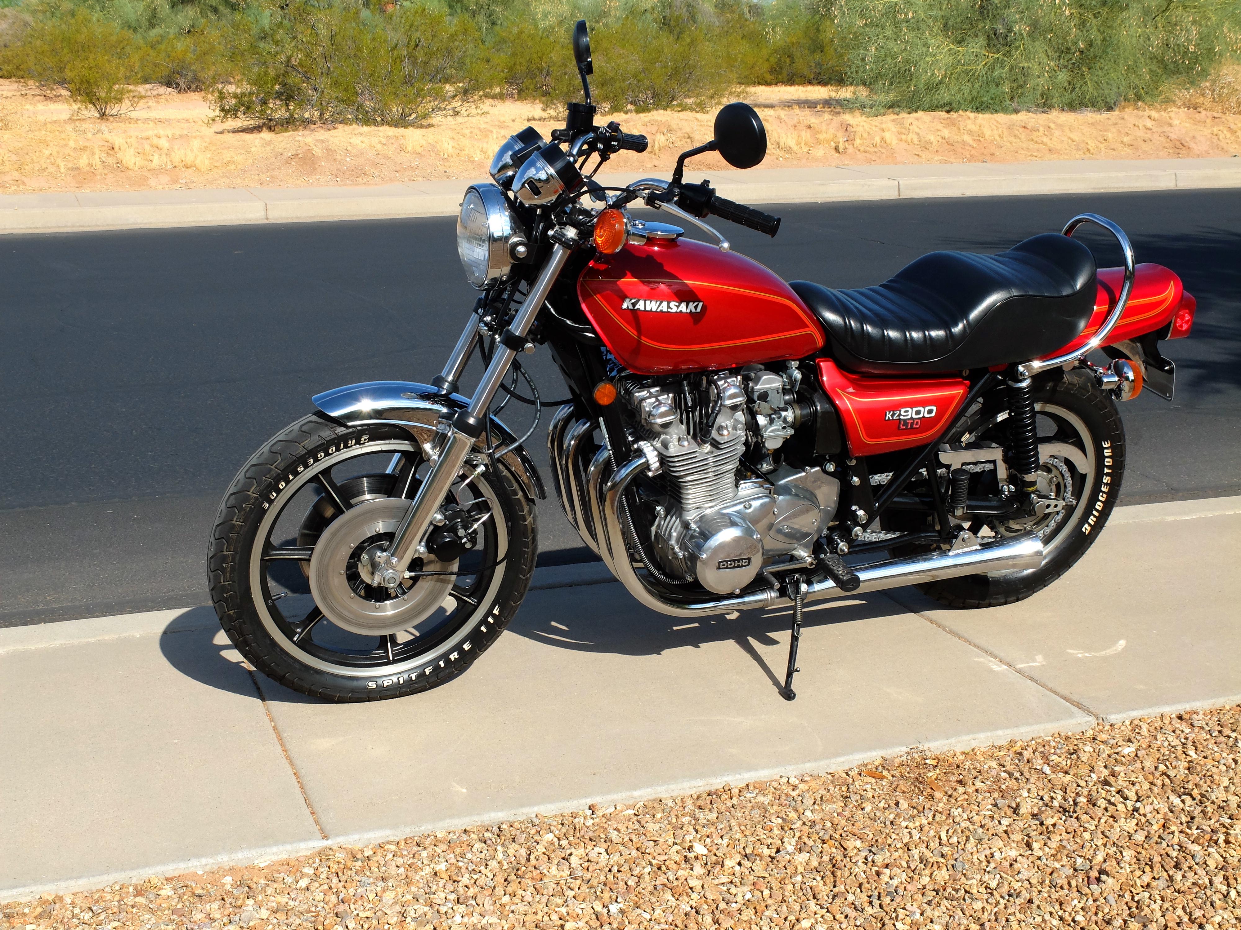 KZ900B Tucson LH4